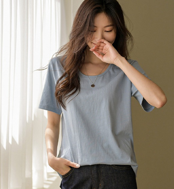 韓國[只在這裡][1+1]絲光棉U領開衩襬短袖T恤