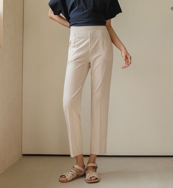 韓國輕盈感寬版鬆緊帶西裝褲