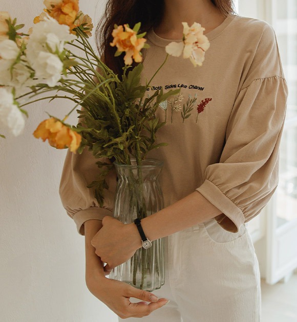 韓國花草刺繡七分泡泡袖T恤