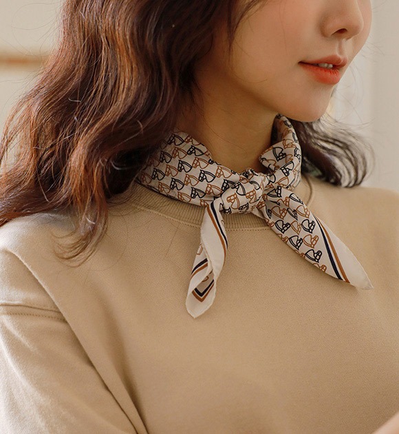 韓國配色線條印花方形領巾