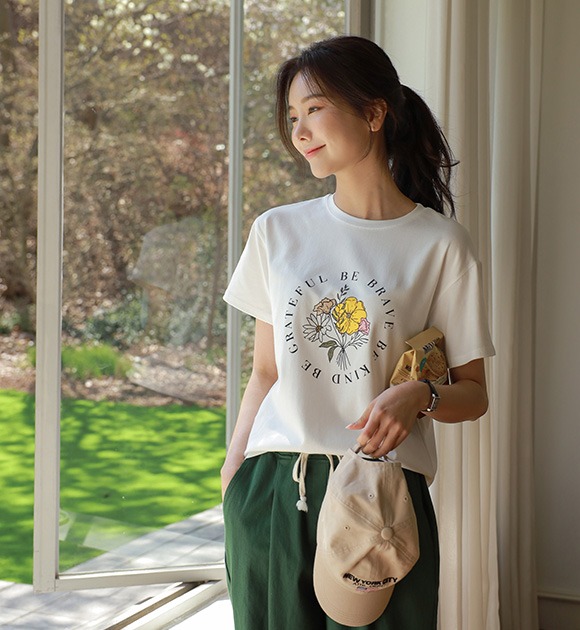 韓國花朵圖案莫代爾混紡T恤