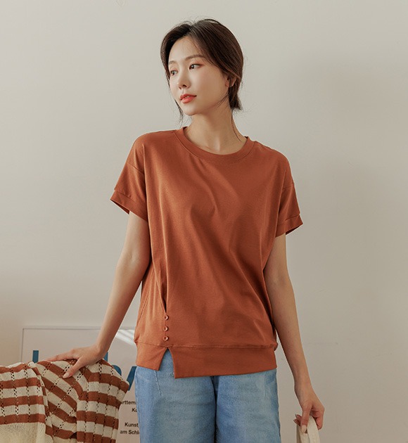 韓國側鈕釦小開衩短袖T恤