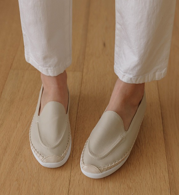 韓國縫線仿皮樂福鞋