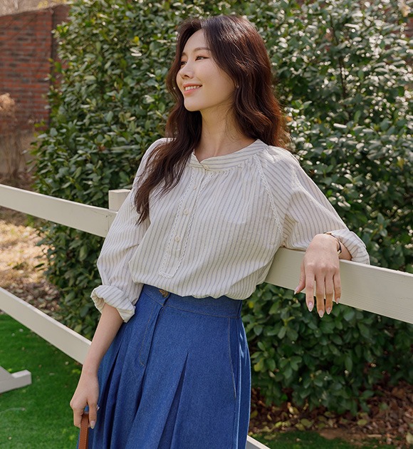 韓國直條紋蕾絲棉質上衣