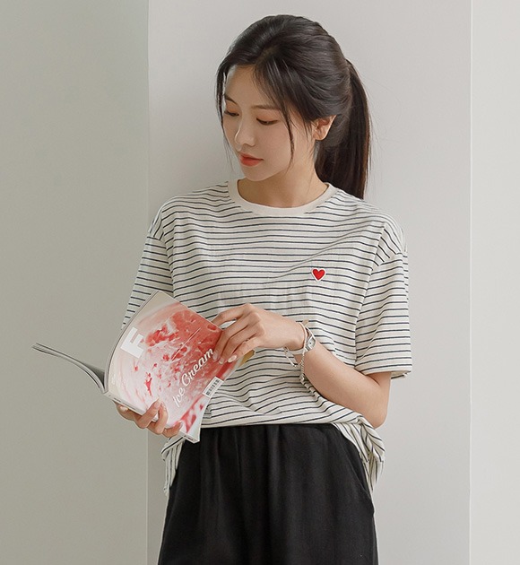 韓國心型刺繡條紋短袖