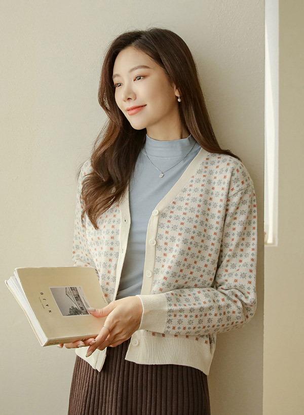 韓國配色雪花圖案微短版針織外套