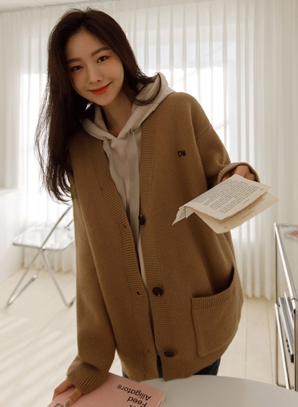 韓國DM繡字混羊毛針織外套