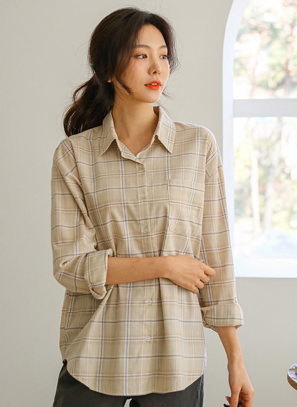 韓國淡色格紋單口袋弧襬襯衫