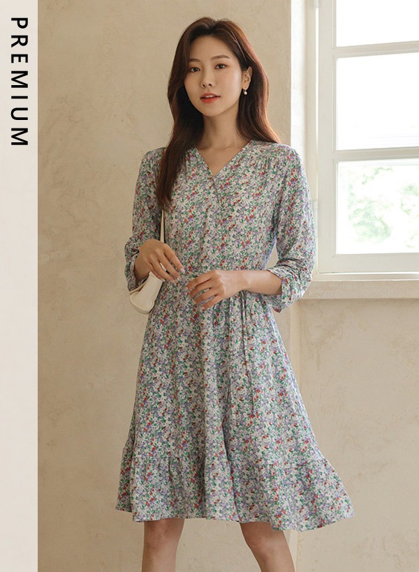 韓國[只在這裡]絢麗小花腰綁帶層疊襬洋裝