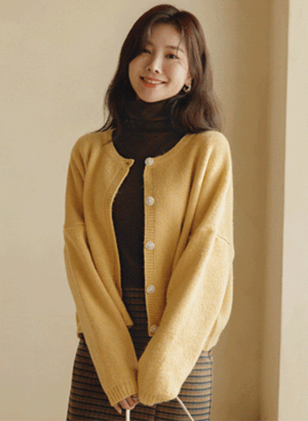 韓國高領排釦袖純色針織上衣