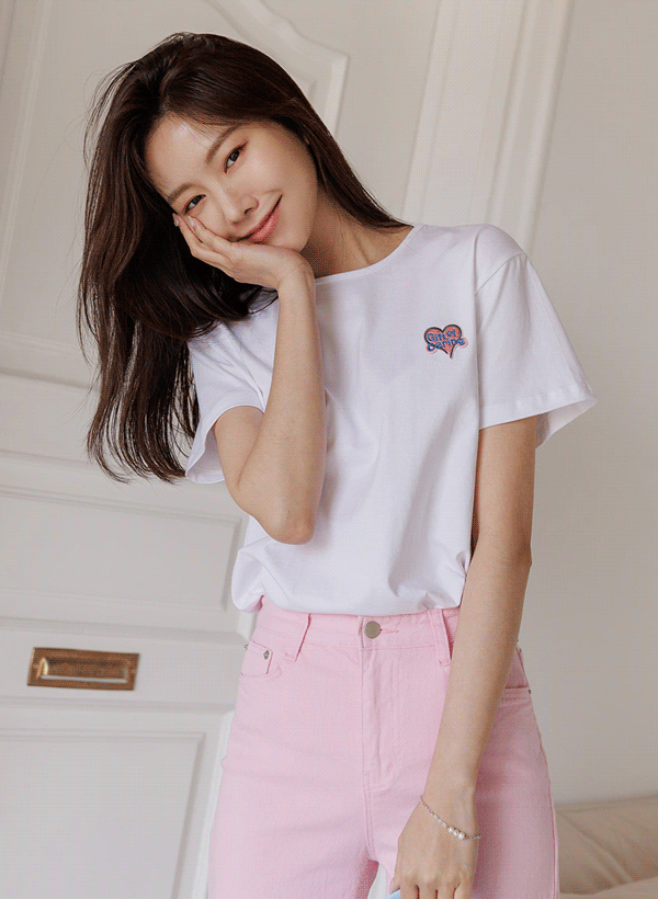 韓國愛心繡字布章短袖T恤