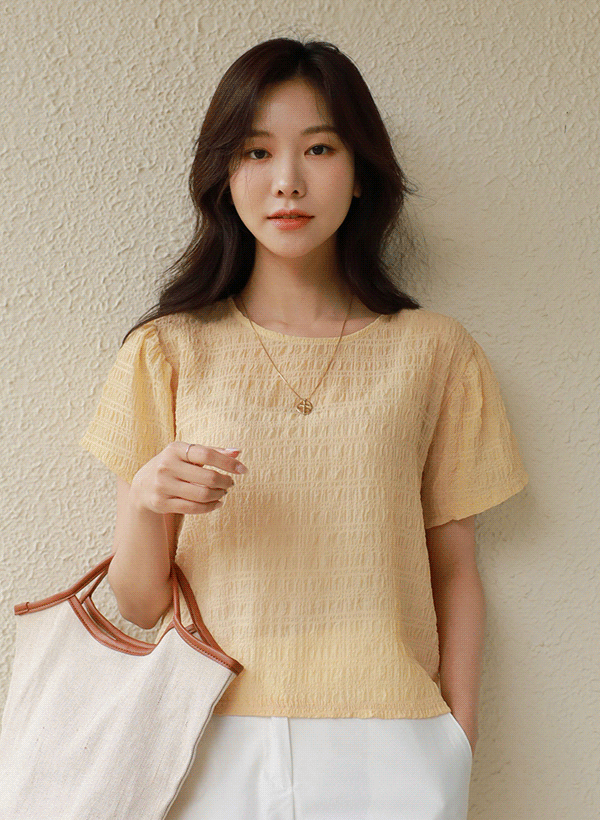 韓國輕透感圓領純色皺褶上衣
