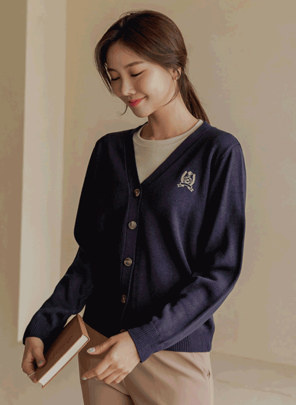 韓國徽章刺繡V領針織外套