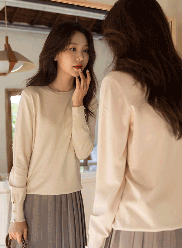 韓國袖口鈕釦裝飾圓領針織上衣
