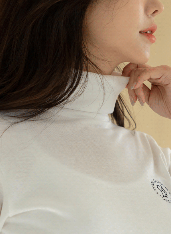 韓國高領刺繡長袖T恤