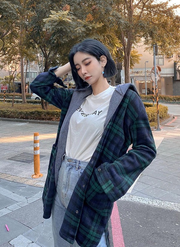 韓國連帽背心+格紋襯衫外套