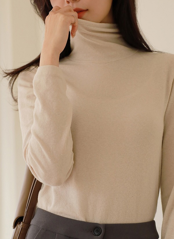 韓國安哥拉毛混紡高領純色T恤