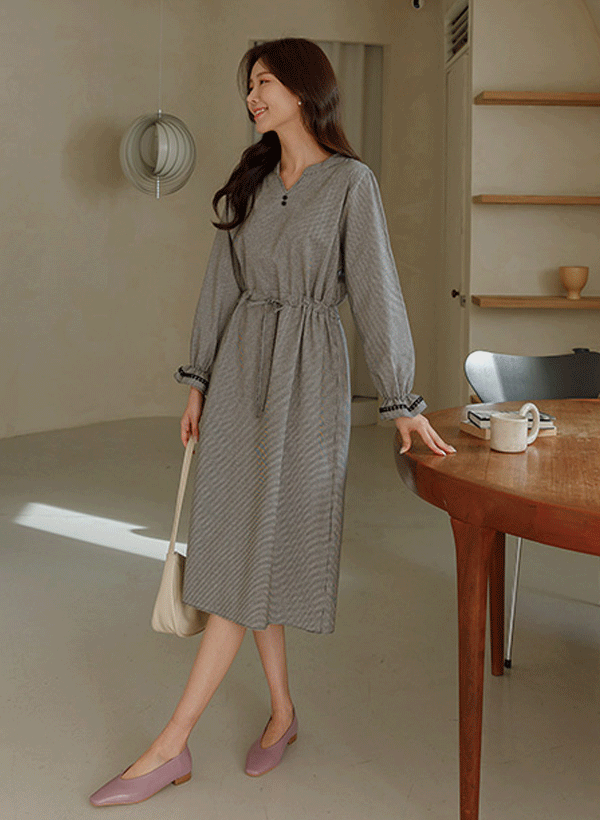 韓國細格紋荷葉袖洋裝