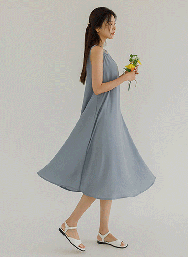 韓國傘襬純色背心洋裝